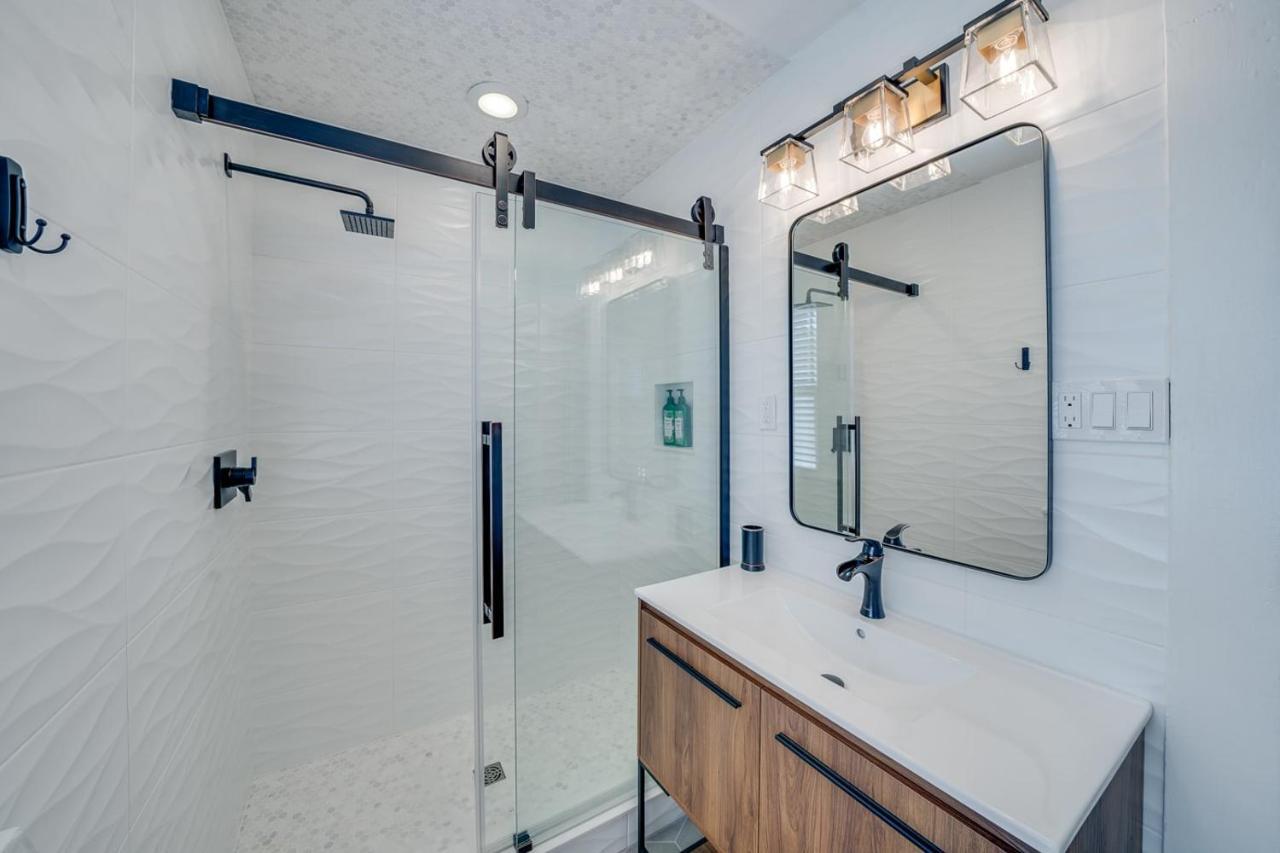 Updated Early 1900S 2Br Cottage Walking Distance To Downtown With Onsite Parking St. Augustine Bagian luar foto